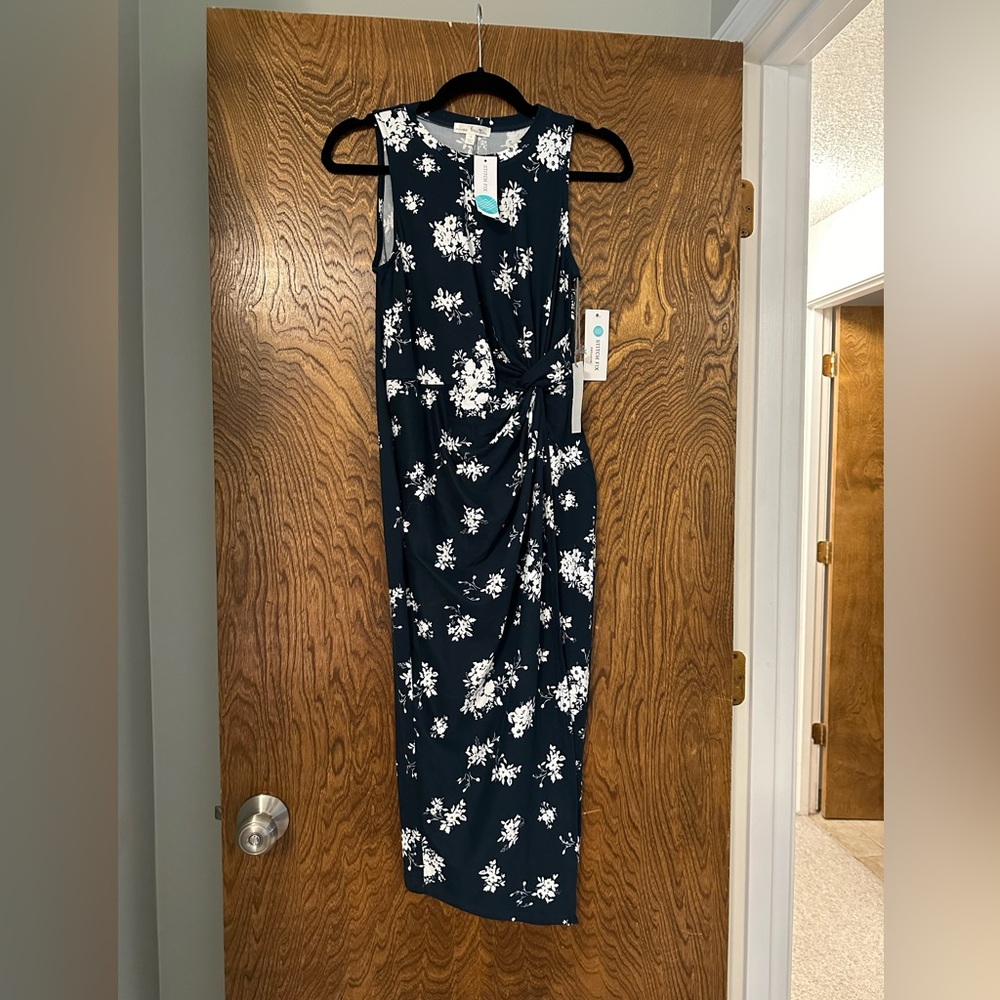 Nine Britton Navy Floral Dress